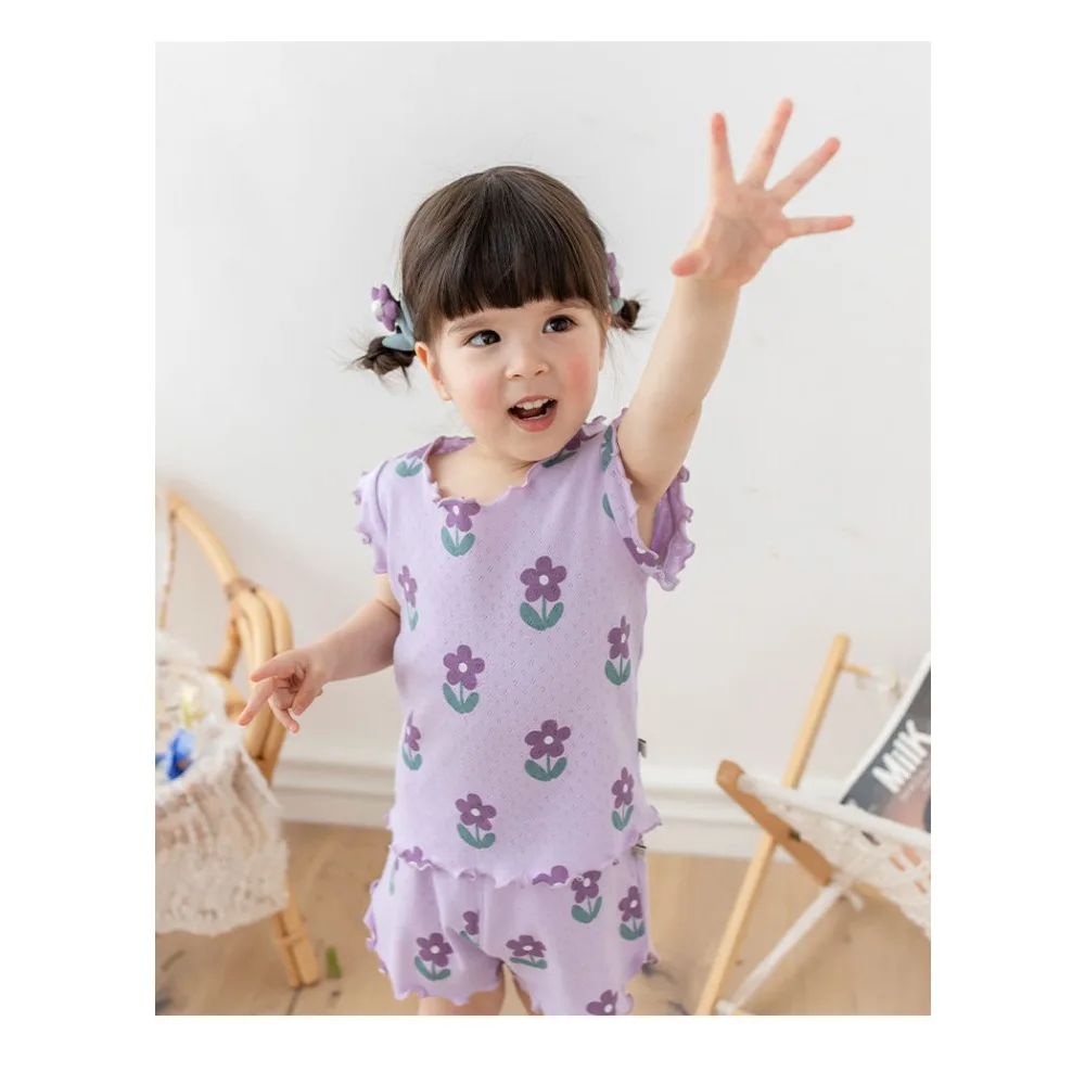 Bear Leader Summer New Pajama Baby Girl Clothes 3-7 Years Old Flower Printed Short Sleeved Top + Shorts Cute Children's Set Bear Leader Summer New Pajama Baby Girl Clothes 3-7 Years Old Flower Printed Short Sleeved Top + Shorts Cute Children's Set