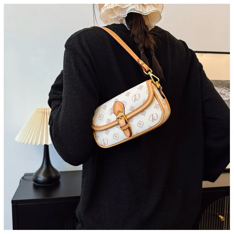 Custom 1:1 Luxury Fashion Women's Chain Handbag Leather Girls Shoulder Messenger Bag Brand lightweight Commuting Bag Square Bag Custom 1:1 Luxury Fashion Women's Chain Handbag Leather Girls Shoulder Messenger Bag Brand lightweight Commuting Bag Square Bag