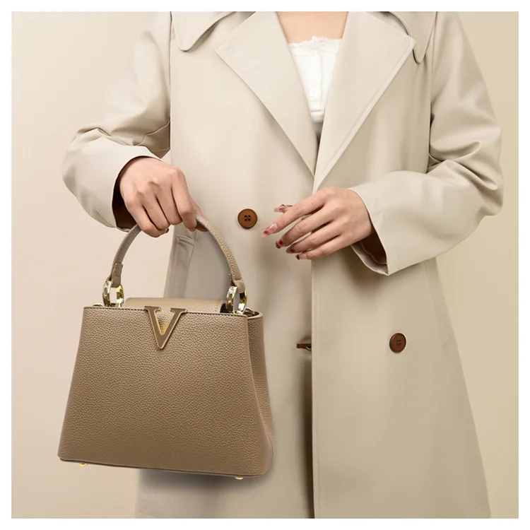 New Summer Versatile Women's Bag High-end Sense Exquisite Handbag Crossbody Commuter Women's Bag