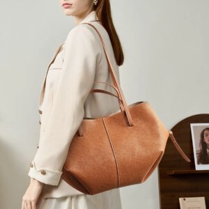 2025 leather shoulder bag versatile niche handbag, top layer cowhide commuting high-end feeling, large capacity tote bag for wom